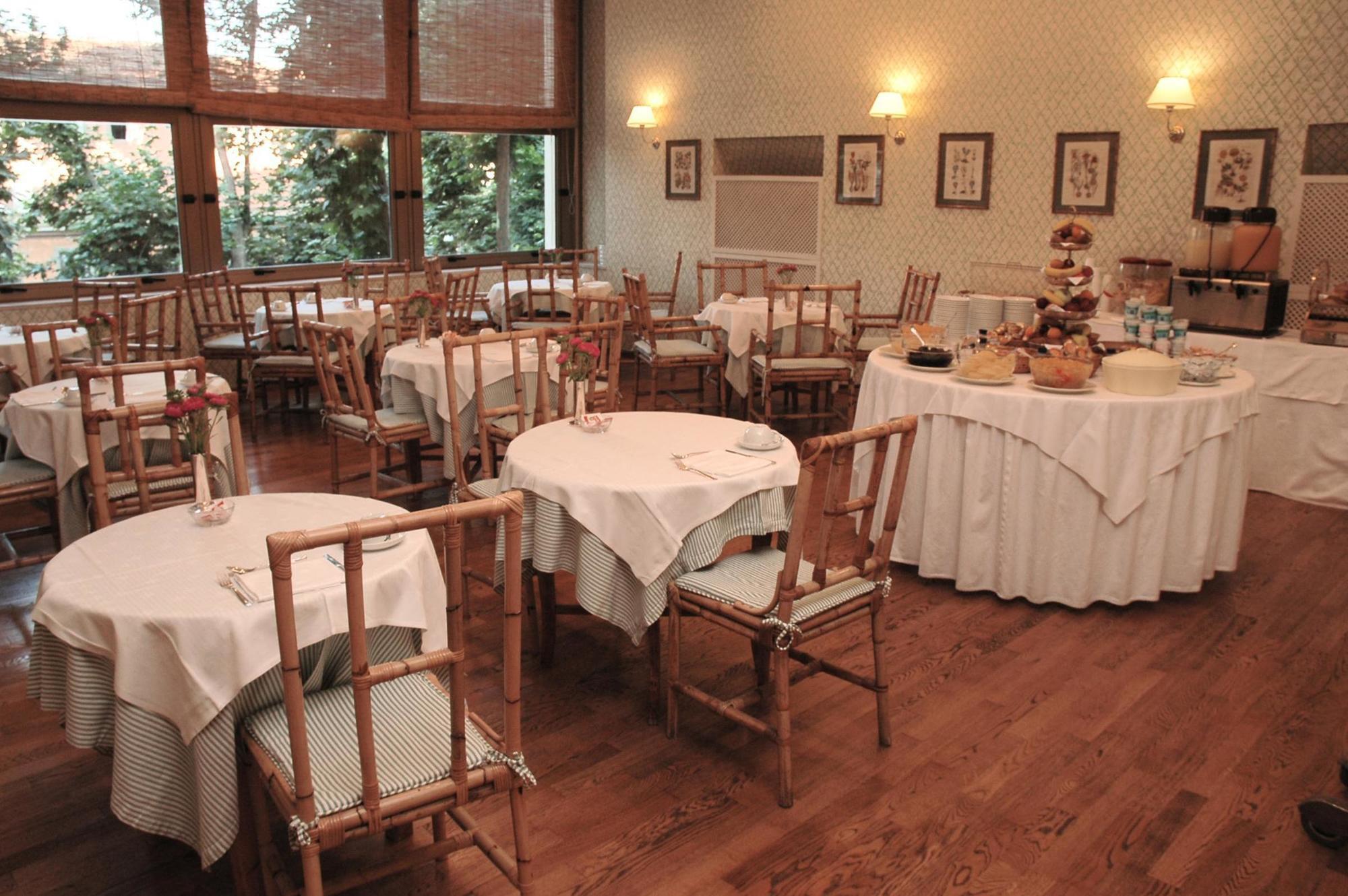 Hotel Commodore Rome Restaurant photo